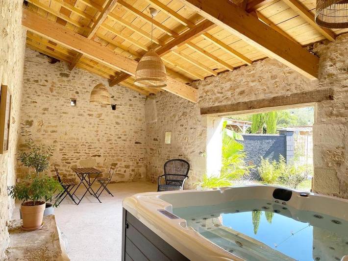 Maison de vacances pour 4 personnes, avec Jacuzzi ainsi que Terrasse et Jardin