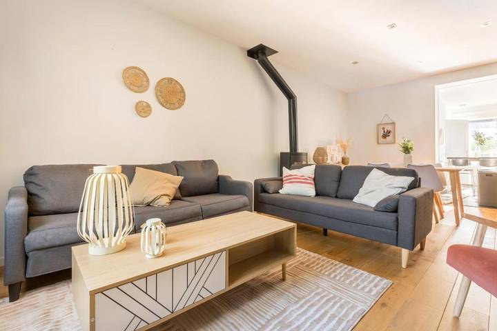 Location de vacances pour 8 personnes, avec Terrasse à Lambersart