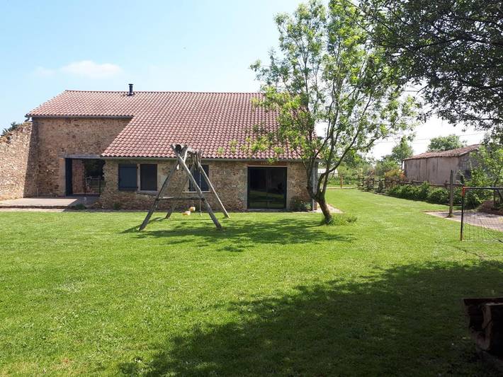Location de vacances pour 8 personnes, avec terrasse à Bressuire - 3