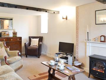 Cottage for 6 People in Powys, Mid-Wales, Photo 1