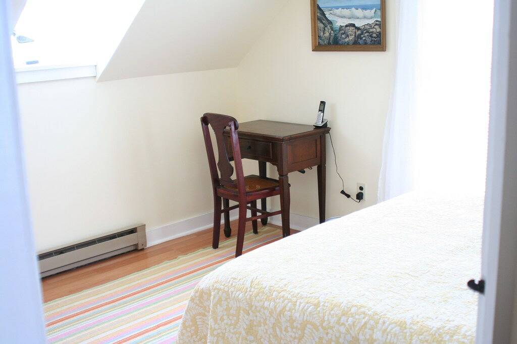 Charmantes Ferienhaus mit Meerblick in Biddeford Pool. 200 Yards bis 2 Mile Beach in Biddeford, York County