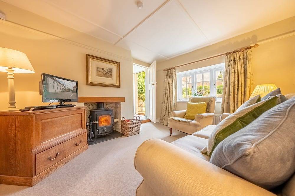 Densford Cottage peut accueillir quatre personnes et est situé à Amberley dans le Sussex. Avec West Witterings, une plage Pavillon bleu, à seulement 20 minutes de réserver votre séjour maintenant! in Amberley, South Downs