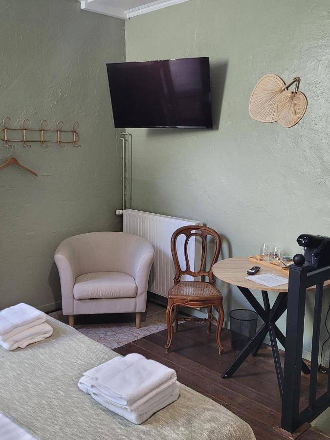 Chambre d’hôte pour 2 personnes, avec jardin et vue dans les Ardennes - 4