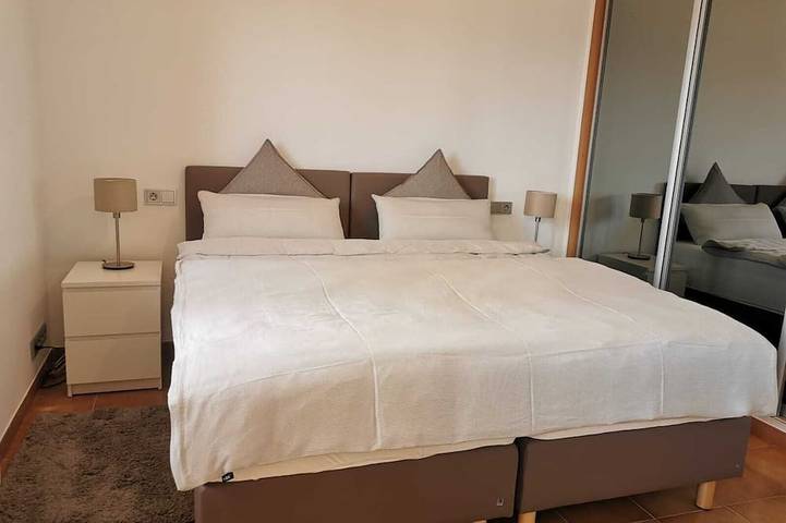 Ferienwohnung für 4 Personen, mit Pool und Garten sowie Balkon in Cala Murada - 2