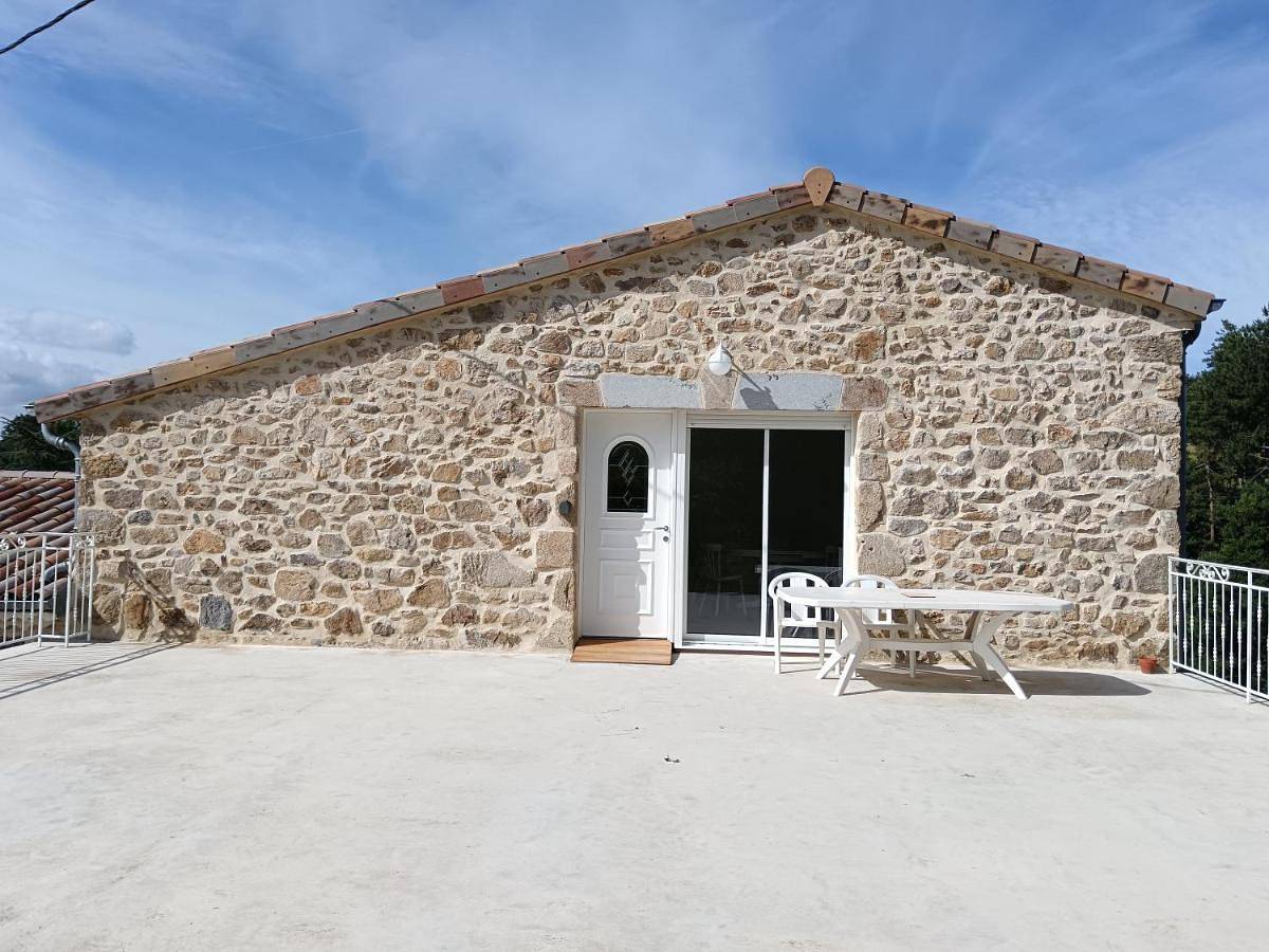 Appartement entier, Havre de paix bucolique en Haute-Ardèche in Étables, Région de Tournon-sur-Rhône