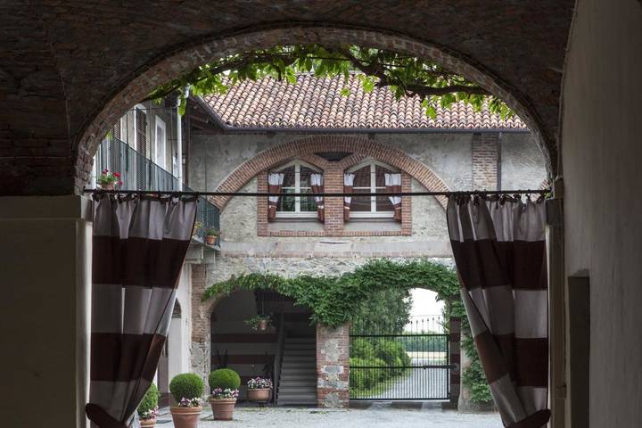 Station pour 4 personnes, avec Terrasse et Jardin ainsi que Piscine et Vue à Pignerol