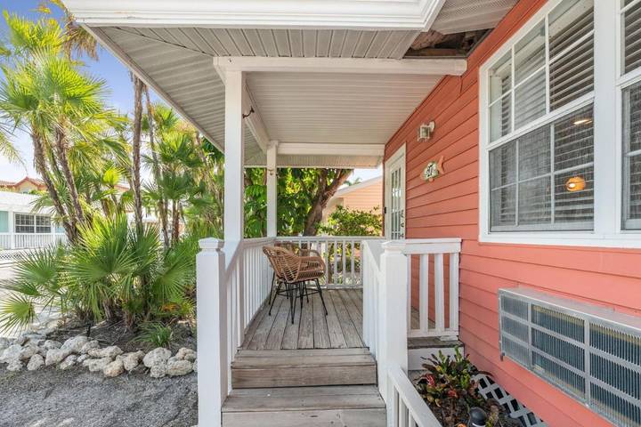 Bungalow für 4 Personen, mit Pool und Terrasse, mit Haustier auf Anna Maria Island
