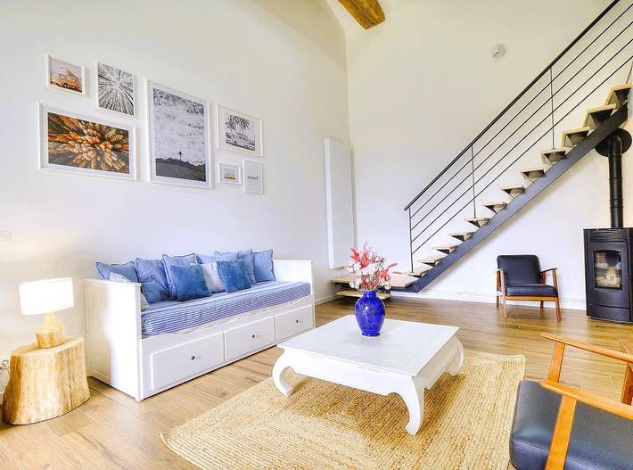 Gîte pour 6 personnes, avec jardin dans Rhône - 3