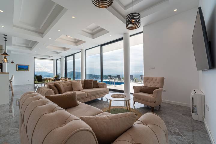 Ferienhaus für 8 Personen, mit Pool und Terrasse sowie Meerblick, mit Haustier in Montenegro - 4