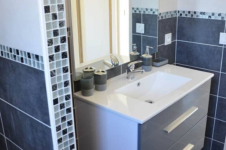 Villa pour 4 personnes, avec terrasse et jardin à Vallon-Pont-d'Arc - 4