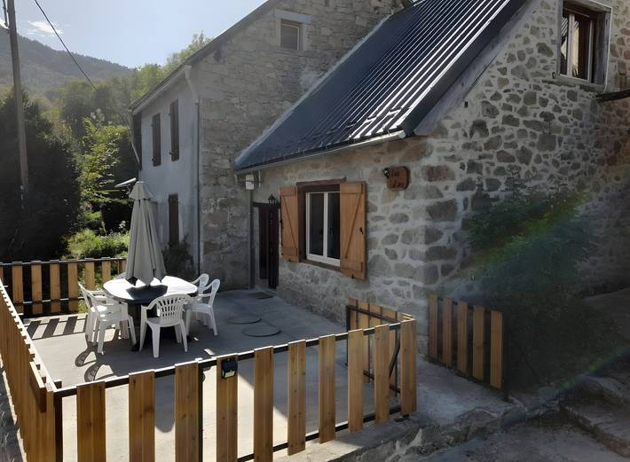 Location de vacances pour 6 personnes, animaux acceptés à Biert