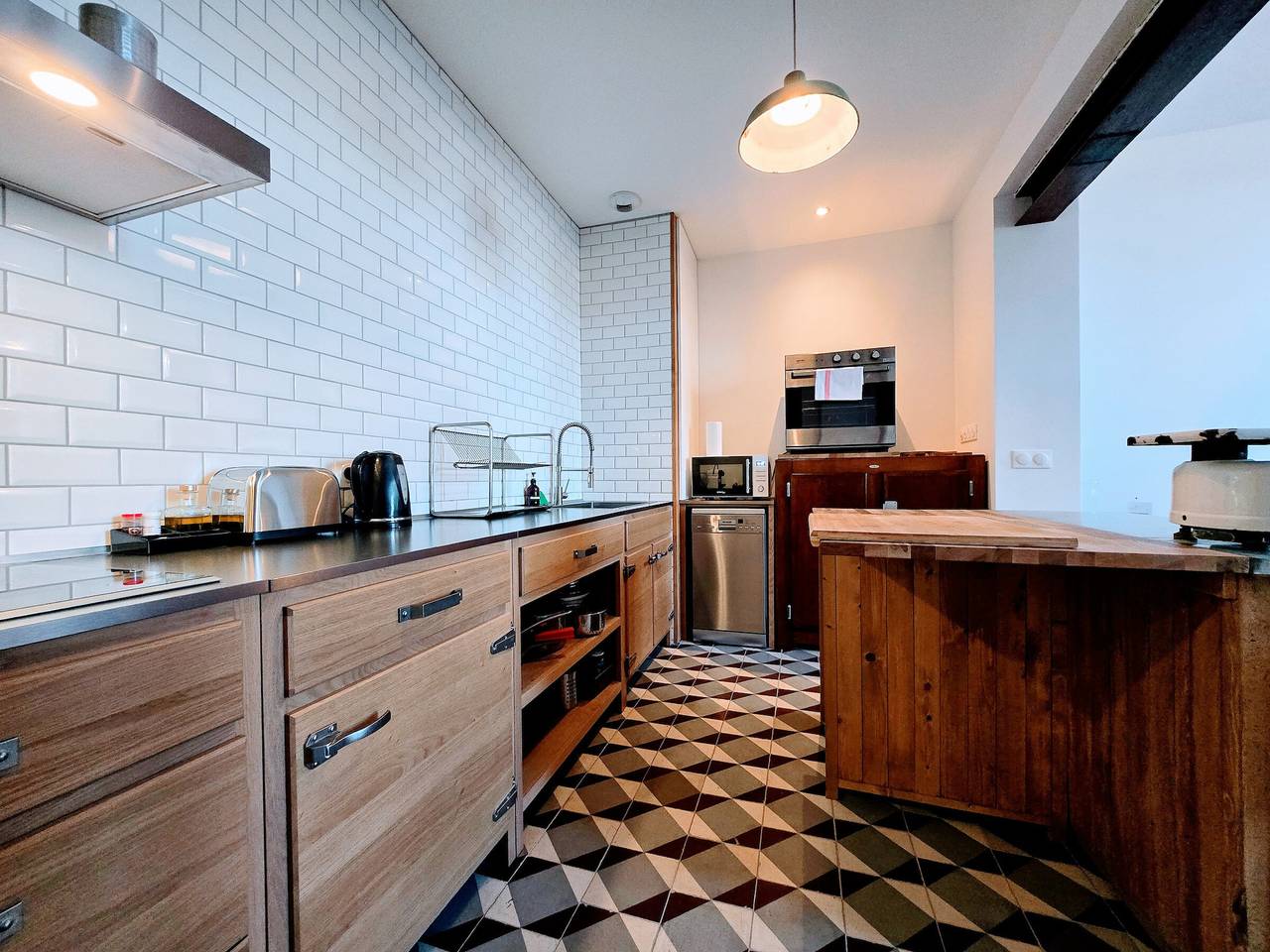 Ganze Wohnung, Große Familienwohnung 4 Zimmer, Terrasse mit Flussblick, Wlan in Auxerre, Auxerre und Umgebung