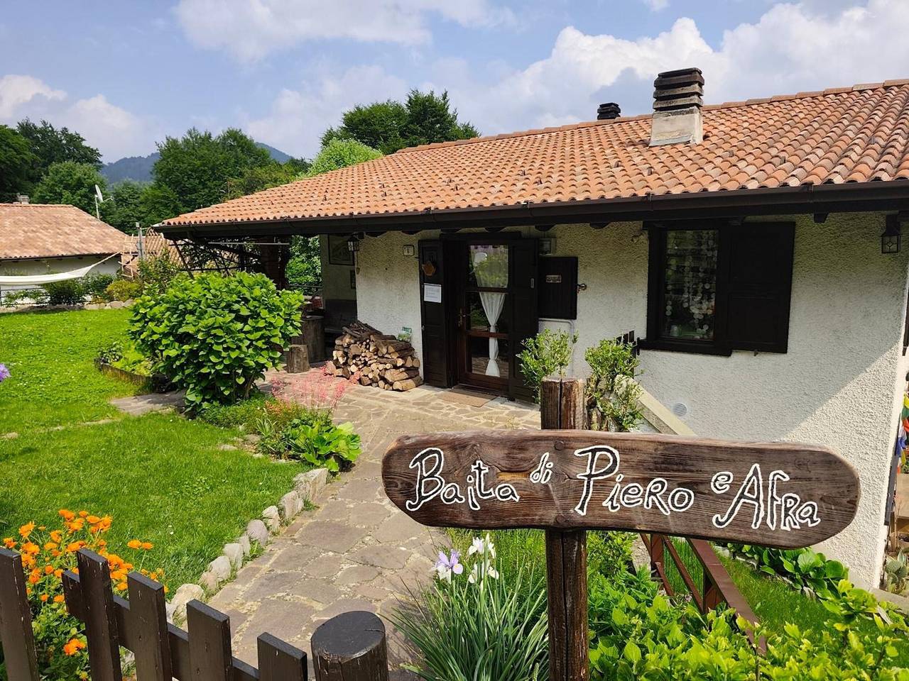 Appartement entier, Appartement « Baita Piero e Afra » avec vue sur la montagne, balcon et Wi-Fi in Treviso Bresciano, Montagnes autour du lac de Garde