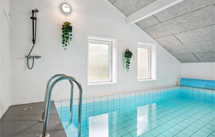 Ferienhaus für 10 Personen, mit Whirlpool und Terrasse sowie Sauna in Tranum Strand - 2