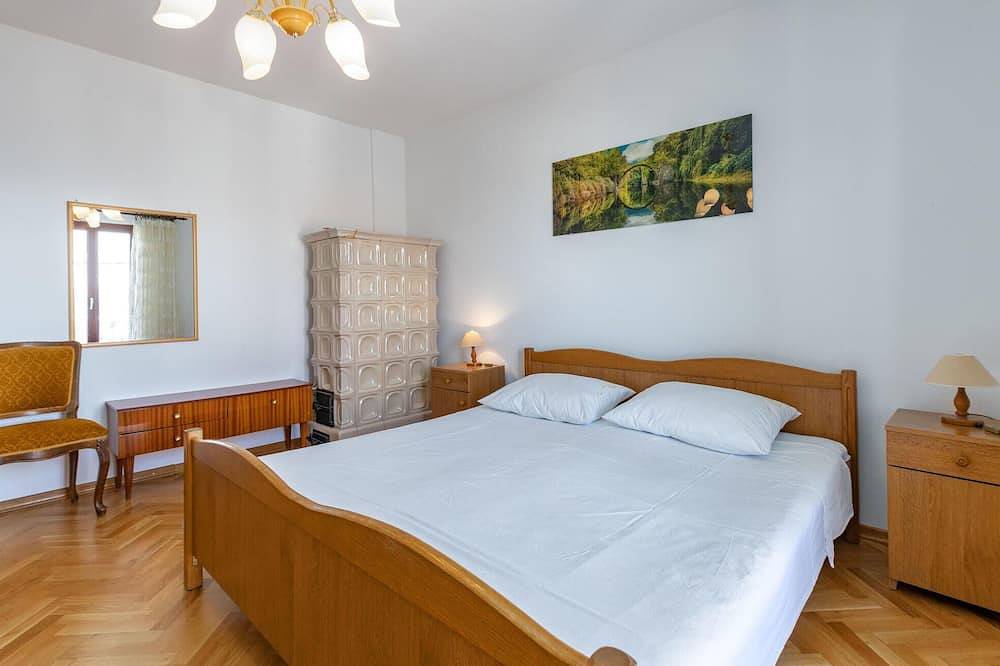 Schönes Haus in Klenovica mit Wlan in Klenovica, Primorje-Gorski Kotar