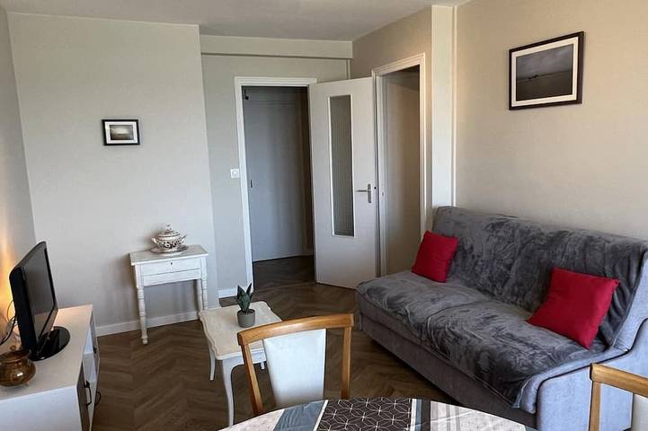Gîte pour 4 personnes, avec balcon dans Plage du Hôme - 4