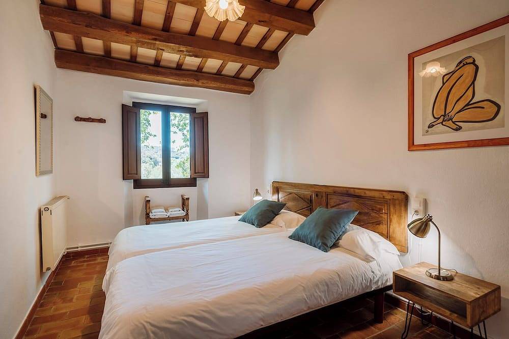 Ideal Familias. Gran jardín, piscina privada, barbacoa, terraza, Ac\n14 personas in Vilademuls, Pla de l'Estany