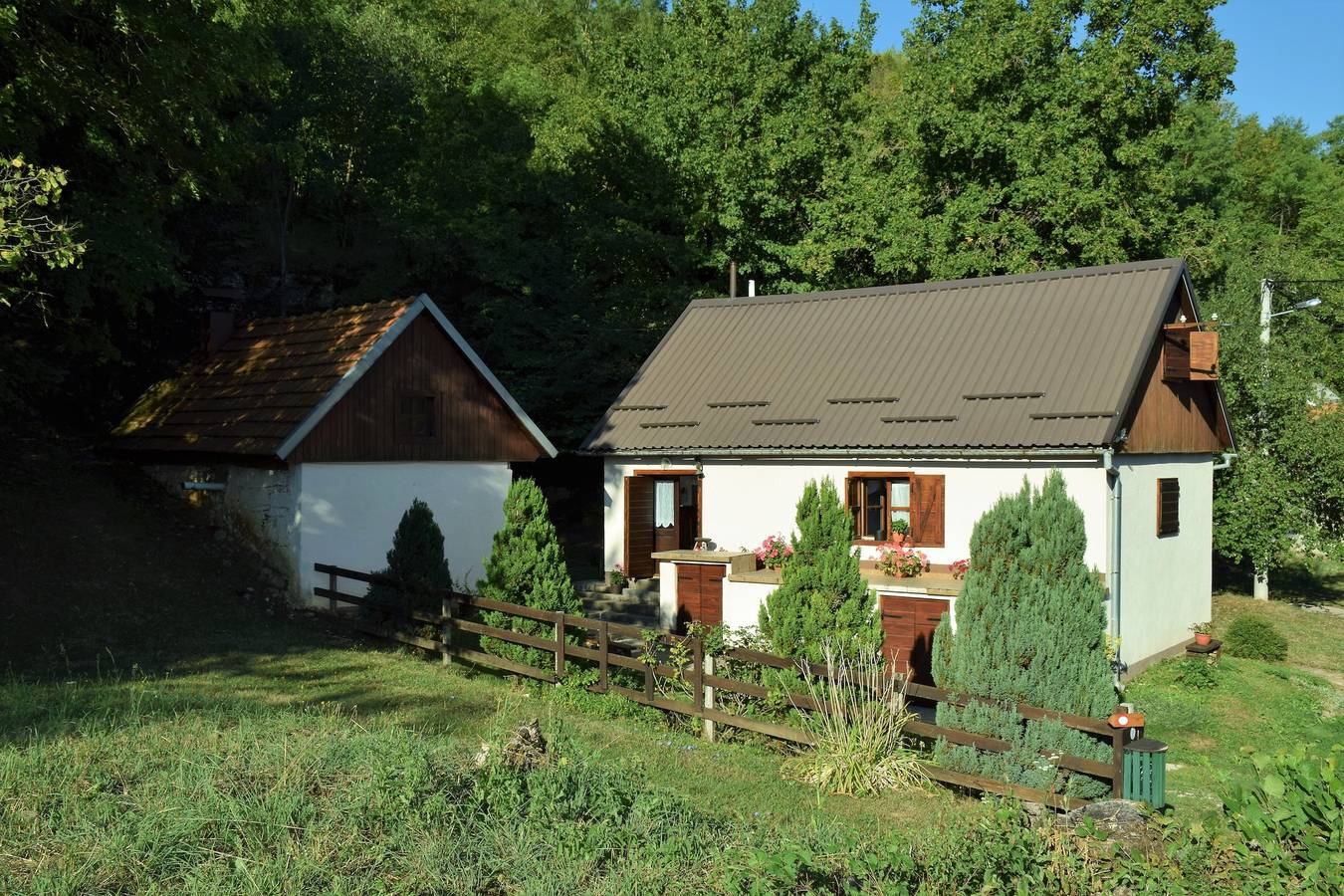 Chalet cosy à Gospić avec jacuzzi et vue sur la montagne in Gospić, Lika-Senj