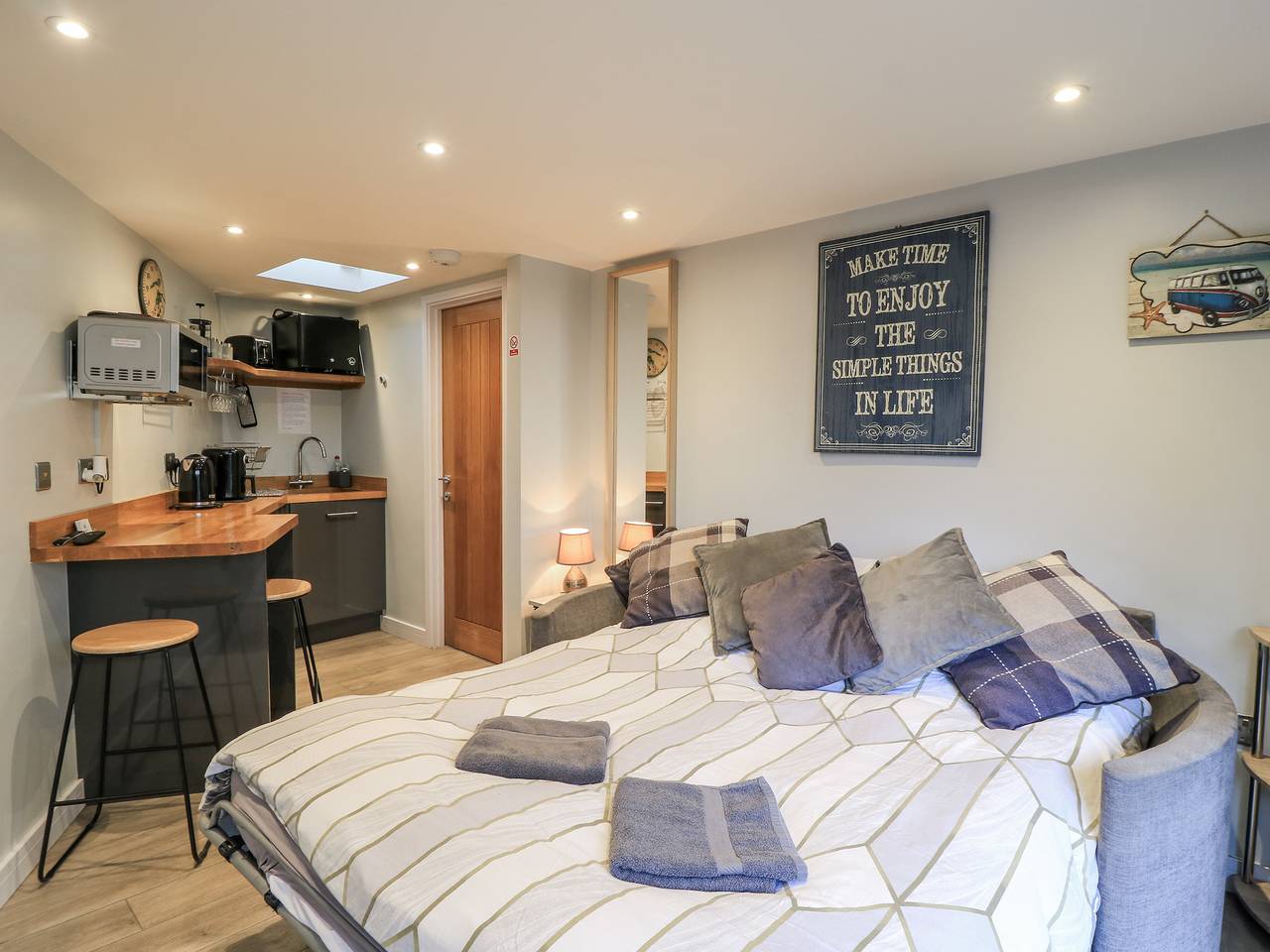 The Chill Garden Room in Shepton Mallet, Somerset