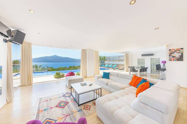 Villa für 10 Personen, mit Whirlpool und Garten sowie Balkon - 1