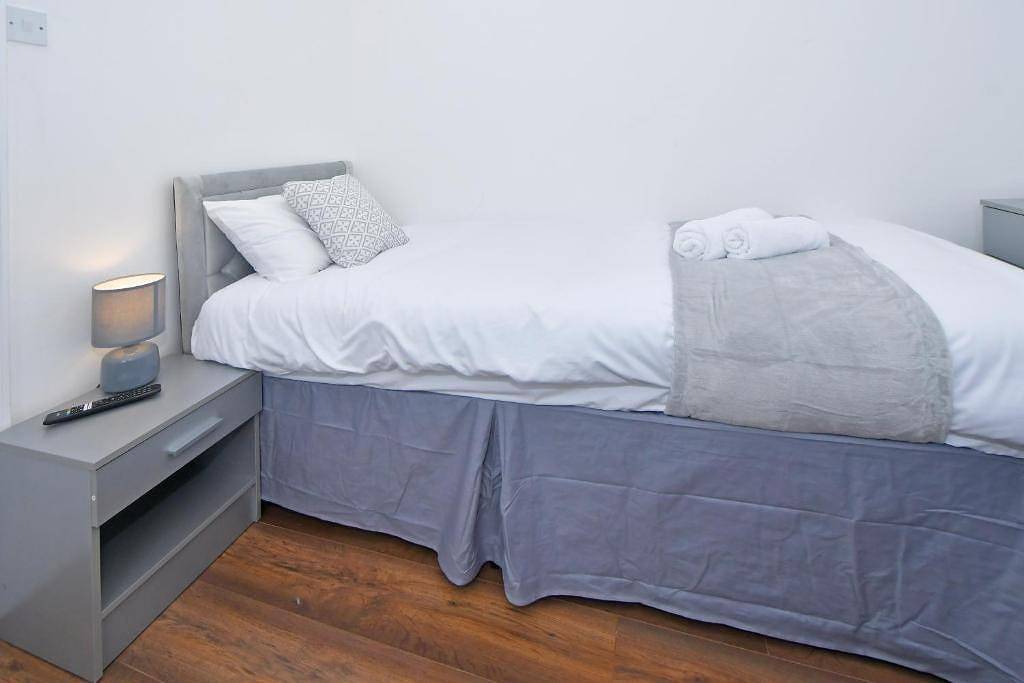 Stylish 3bedroom near  Stoke-on-Trent hospital in Stoke-on-Trent, Midlands