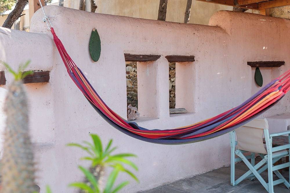 Magaya Beach House |  Steps From the Beach & Close to Town. in Parasporos, Paros