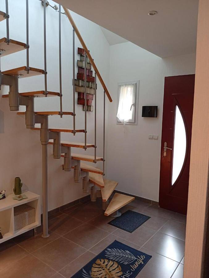 Double Room with Private Bathroom in Sargé-lès-le-Mans, Sarthe