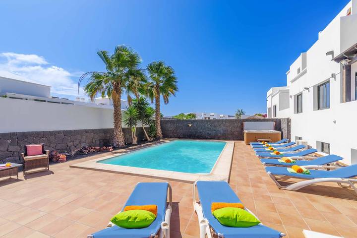 Villa für 10 Personen, mit Whirlpool und Terrasse auf Lanzarote - 2