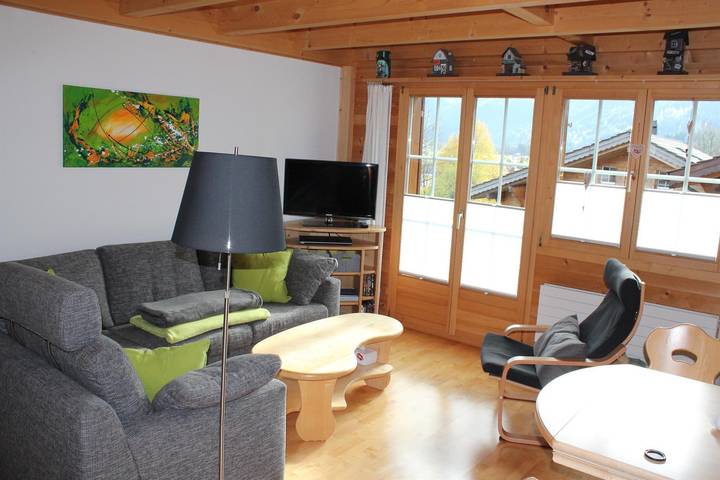Ganze Ferienwohnung, Ferienwohnung für 4 Personen mit Balkon in Lenk im Simmental, Lenk