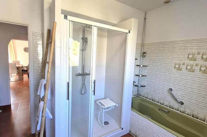 Ganze Wohnung, Family Apartment by the Sea in Lucciana, Bastia und Umgebung