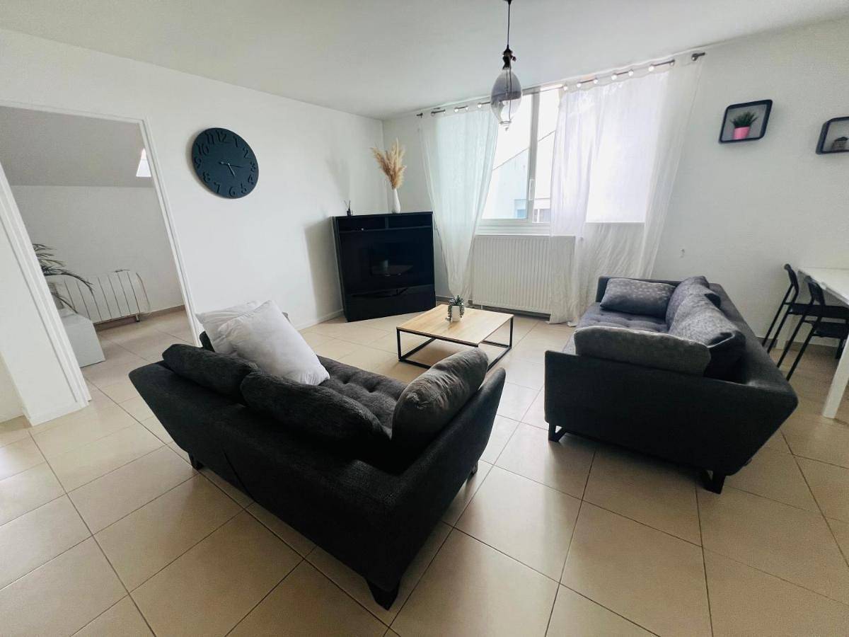 Appartement entier, One-Bedroom Apartment in Chanteloup-en-Brie, Seine-et-Marne