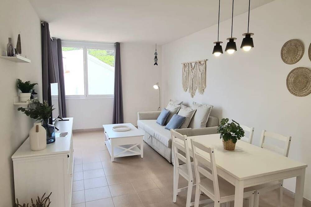 Apartamento entero, Apartamento ideal parejas a 100m playa in Platja del Morer (Sant Pol de Mar), Sant Pol de Mar