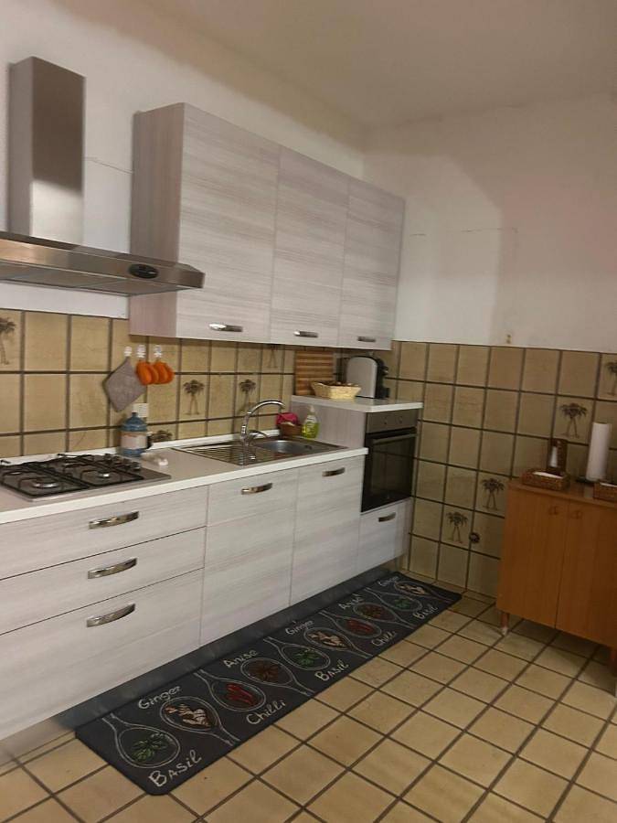 Location de vacances pour 6 personnes, avec terrasse et vue, animaux acceptés à Agnone Bagni - 2