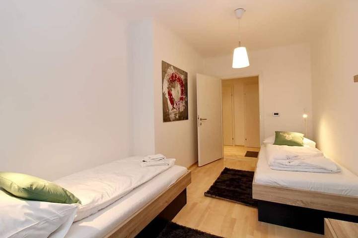 Ganze Wohnung, Graz central Penthouse Style Apt in Graz, Steirerland