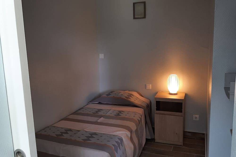 Appartement entier, La Lanzardiere : le Galion Appartement à 250 m de La mer in Cancale, Baie du Mont-Saint-Michel
