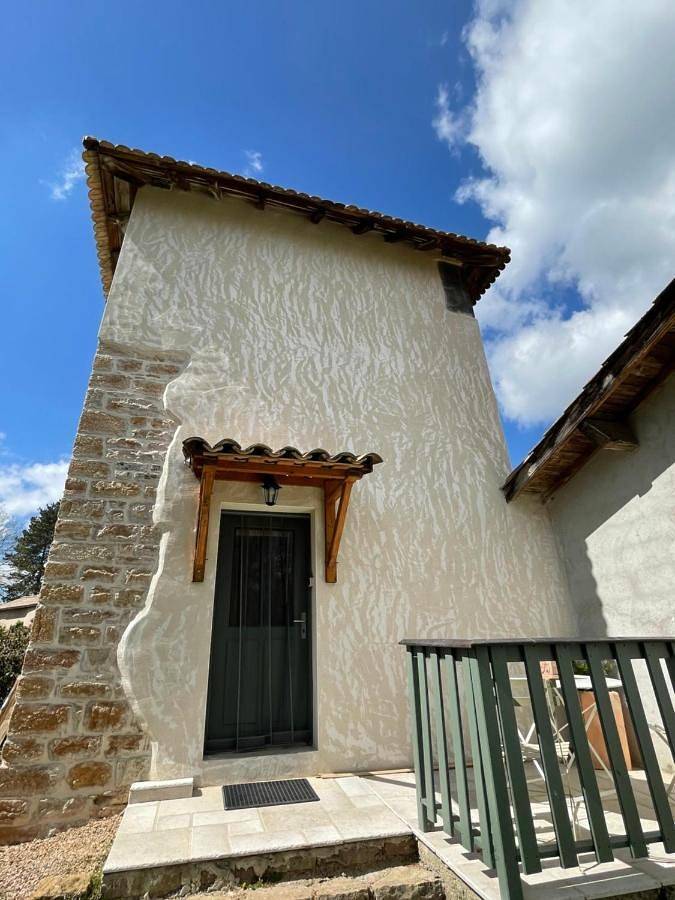 Chambre d’hôte pour 3 personnes, avec jardin ainsi que piscine et vue dans l' Ain - 4