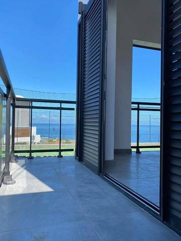 Gîte pour 2 personnes, avec vue et terrasse dans Saint-Gilles les Bains