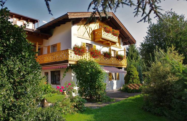 Pension für 2 Personen, mit Terrasse und Garten in Garmisch-Partenkirchen