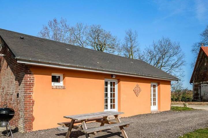 Location de vacances pour 4 personnes, avec jardin dans Saint-Gilles-de-la-Neuville