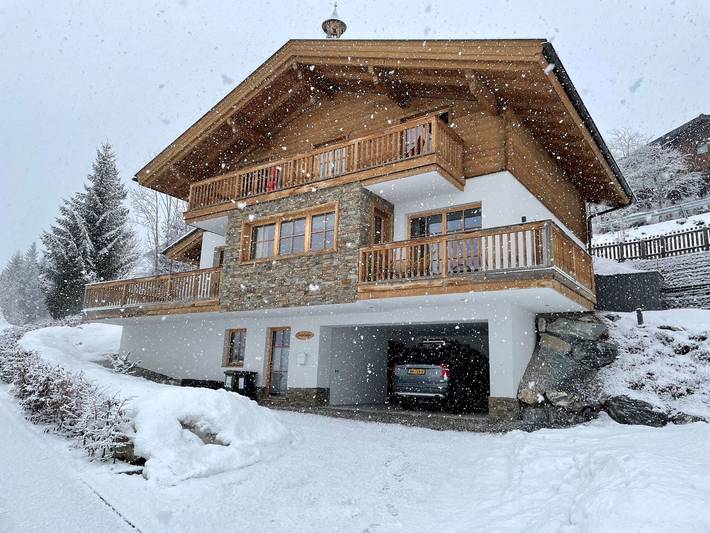 Ferienhaus für 12 Personen, mit Terrasse und Garten sowie Sauna