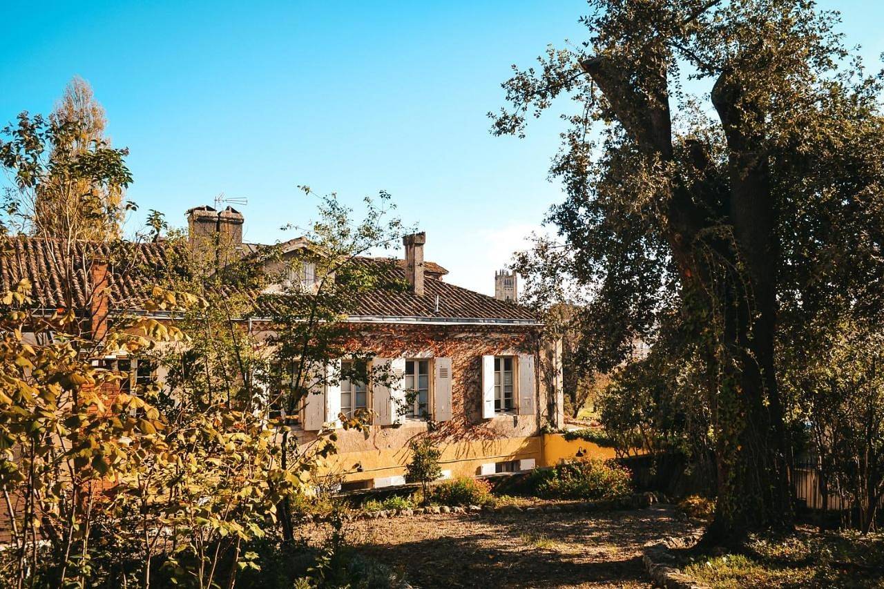Queen Room in Condom, Gers