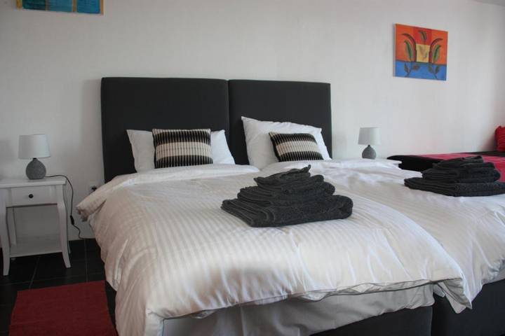 Chalet para 2 personas, con vistas además de piscina y jardín en Provincia de Alicante - 4