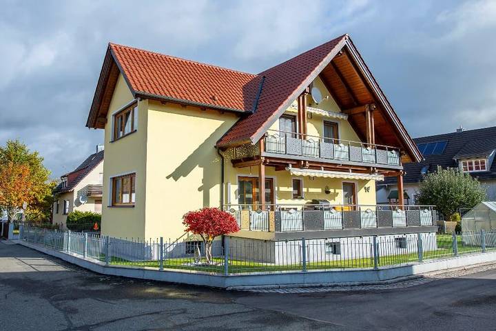 Ferienwohnung für 5 Personen, mit Balkon und Balkon/Terrasse in Moosbach