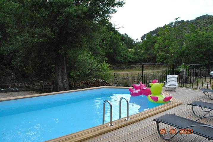 Location de vacances pour 14 personnes, avec jardin ainsi que piscine et vue à Gabriac - 3