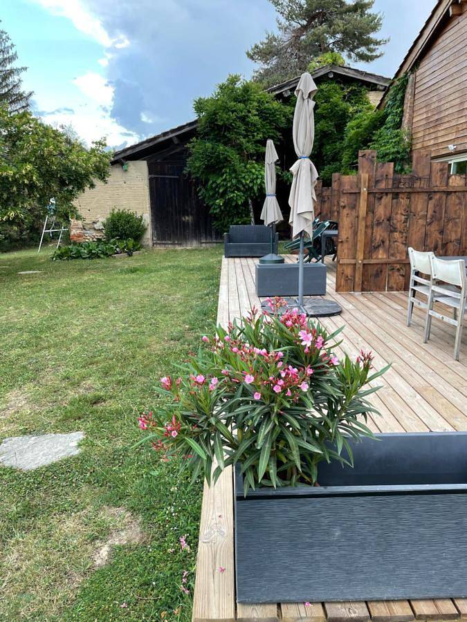 Location de vacances pour 5 personnes, avec jardin ainsi que piscine et vue à Hauterives - 4