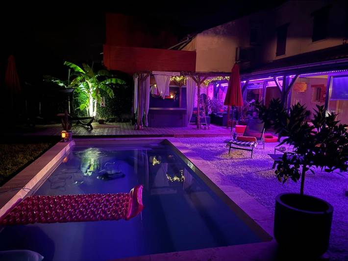 Chambre d’hôte pour 4 personnes, avec jardin et sauna ainsi que jacuzzi et piscine dans Saône-et-Loire - 2