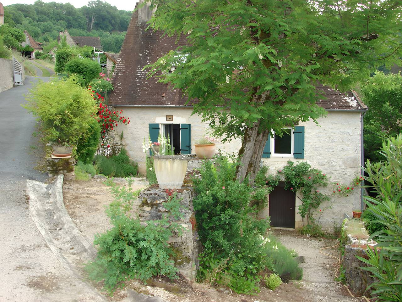 Casa vacacional «La Vallée de l’Ouysse 5»: vistas a la montaña, Wi-Fi y aire acondicionado in Lacave, Parque Natural Regional Causses du Quercy