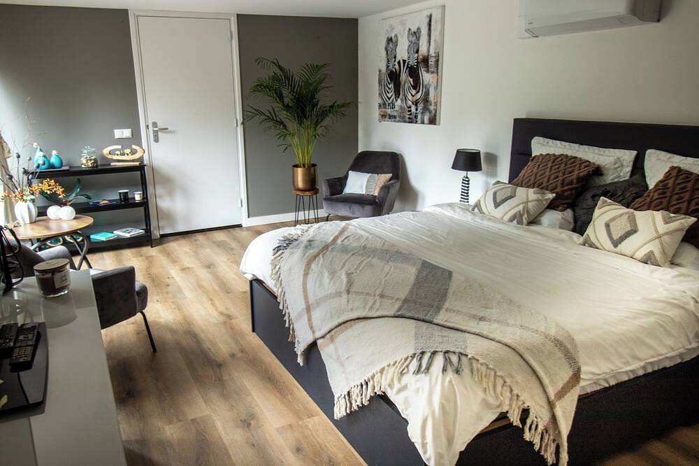 Prachtige B&B in het hart van de Veluwe. Luxe en comfort in de Kroondomeinen. in Apeldoorn, Veluwe