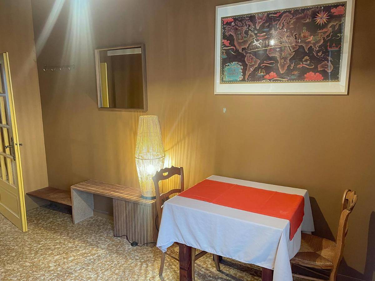 Appartement entier, One-Bedroom Apartment in Yzeures-sur-Creuse, Région de Loches