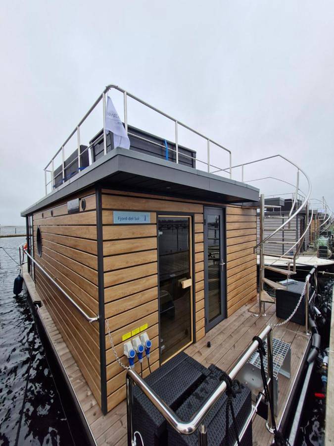 Boot für 4 Personen, mit Sauna und Ausblick sowie Terrasse an der Kieler Bucht